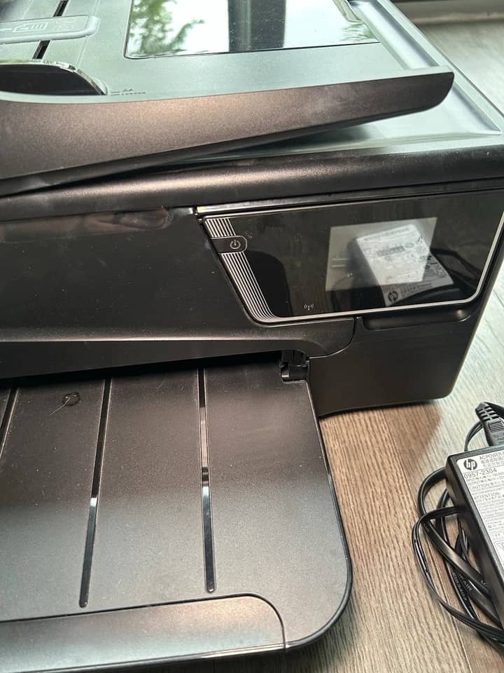 HP Officejet 6700 Premium Printers For parts or not working