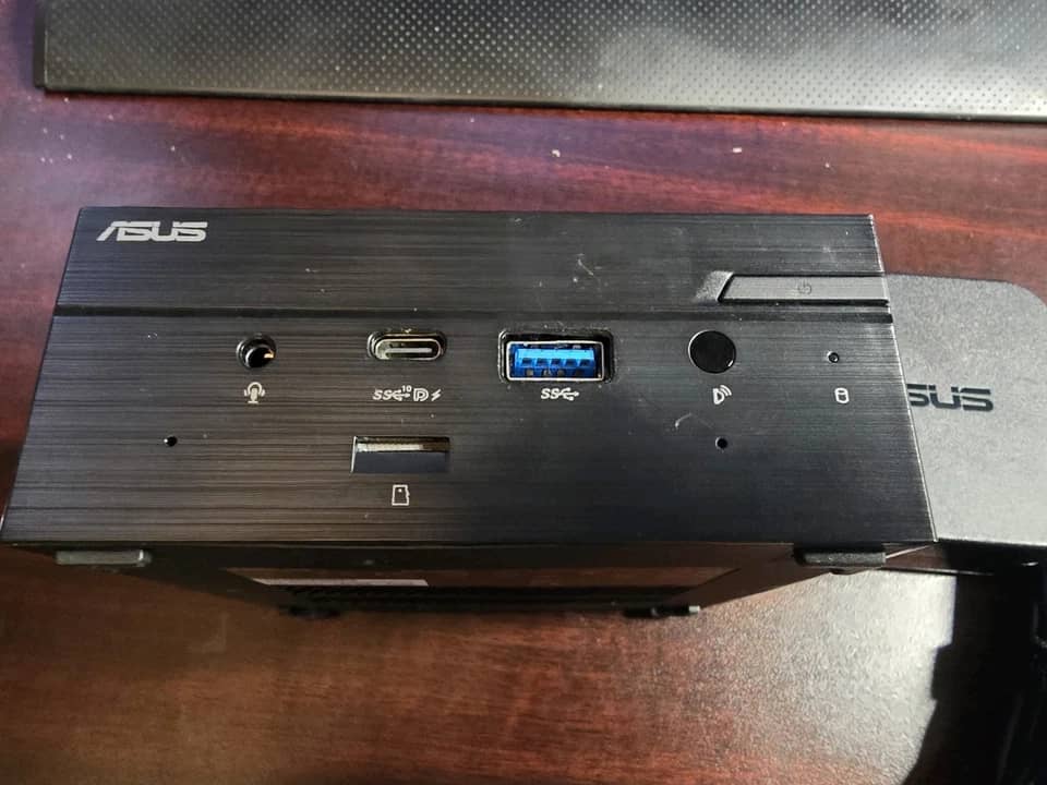 ASUS ExpertCenter PN51 Computers