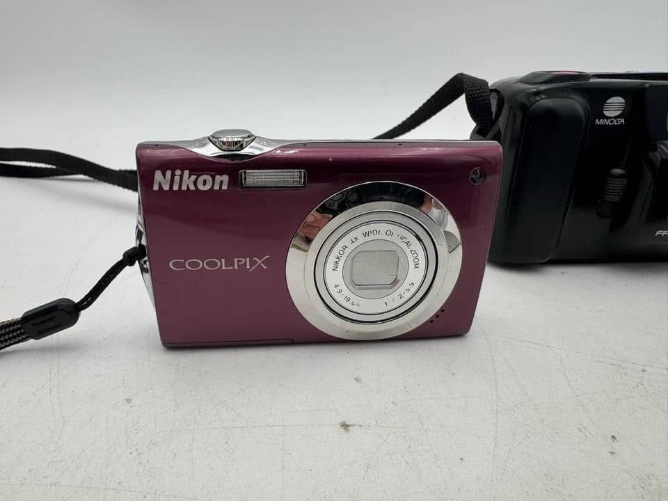 Nikon COOLPIX S220 Digital Cameras Purple New Body Only