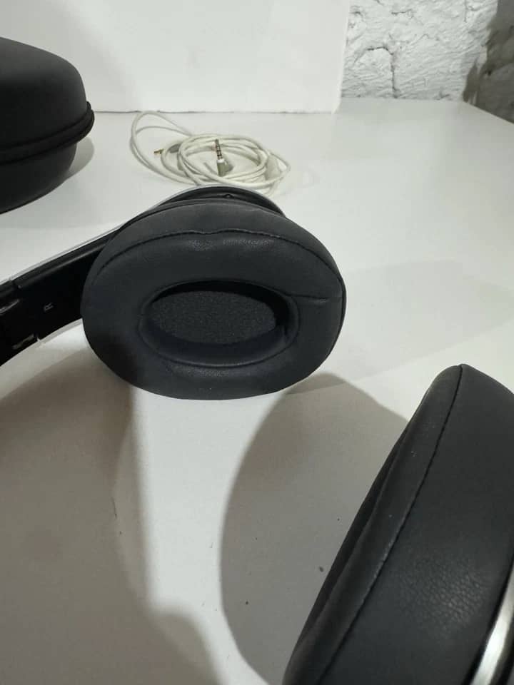 Monster Studio Headphones & Earbuds 