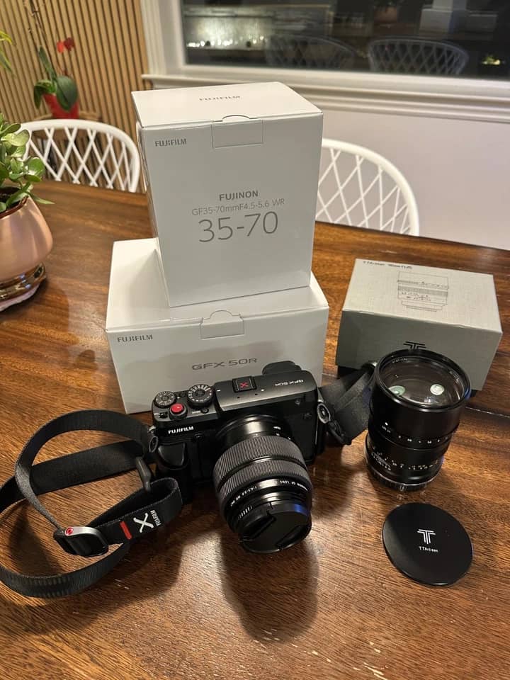Fujifilm GFX50R Digital Cameras