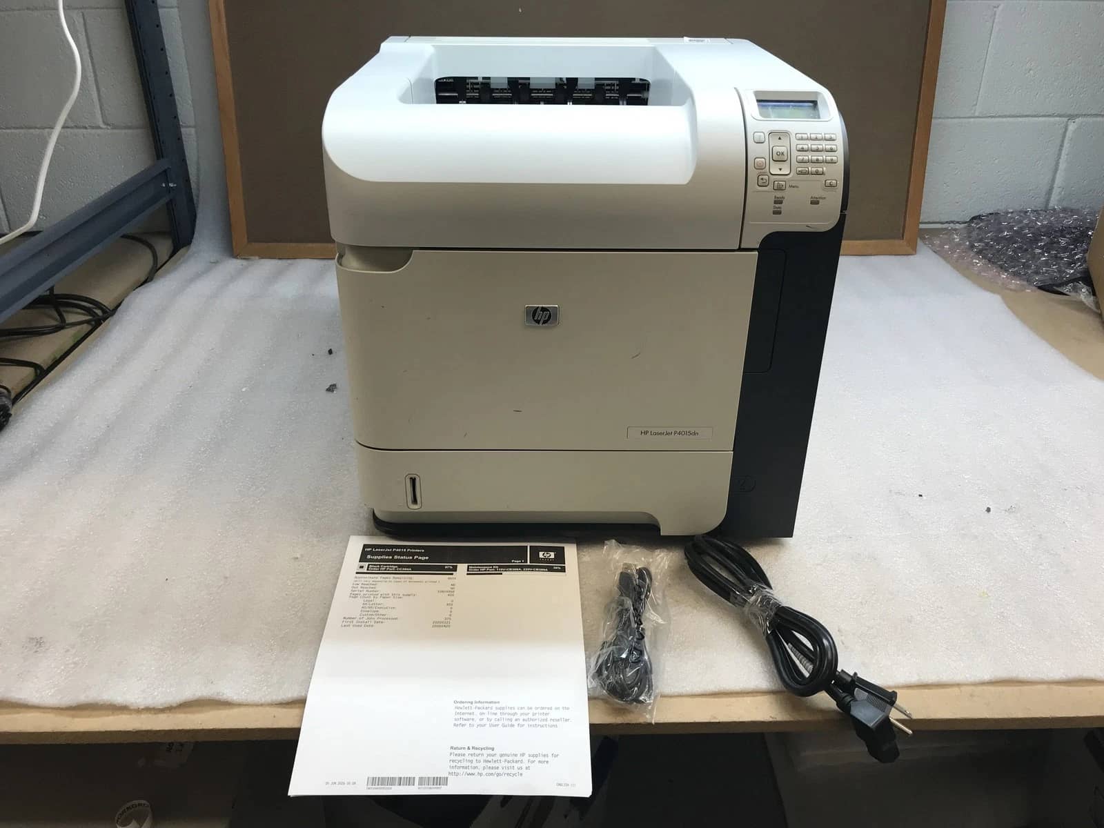 HP CB526A Printers Refurbished - Excellent
