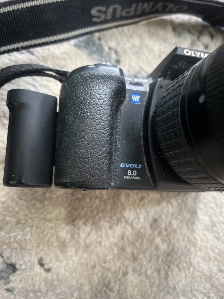OM SYSTEM EVOLT E-300 Digital Cameras Black New Body Only