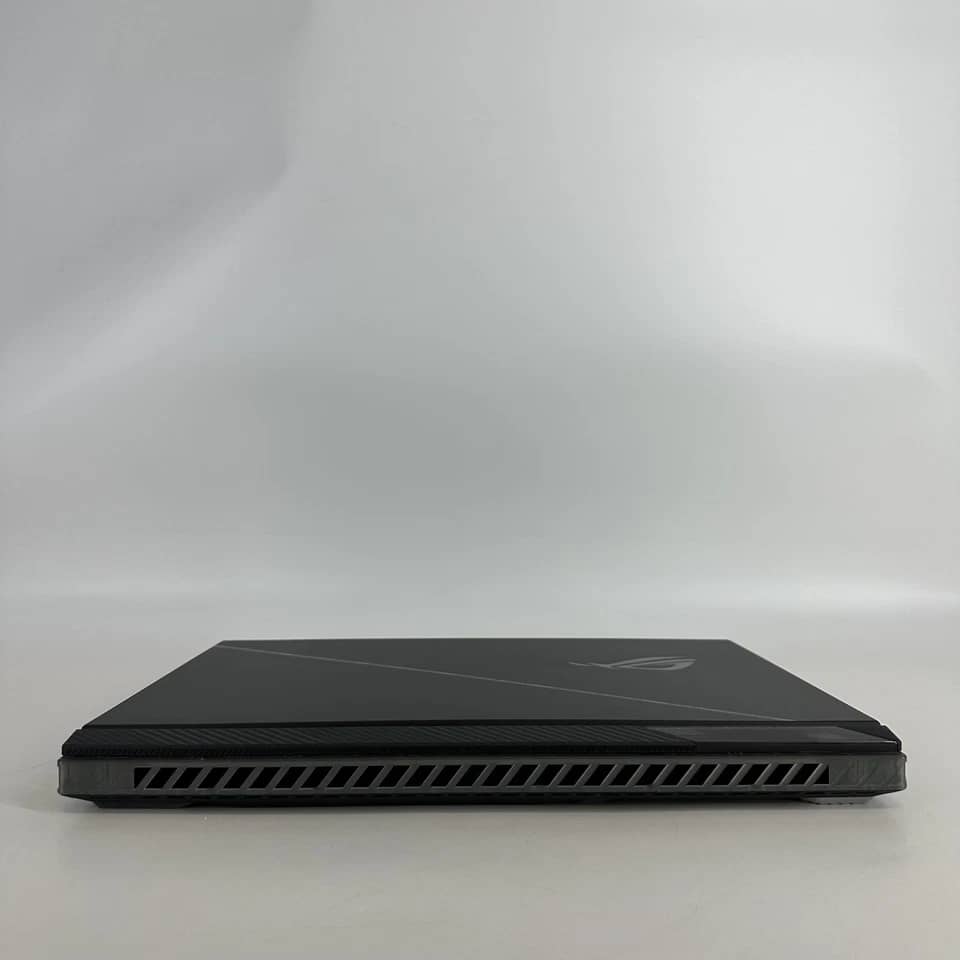 ASUS ROG Strix Scar 18 Computers