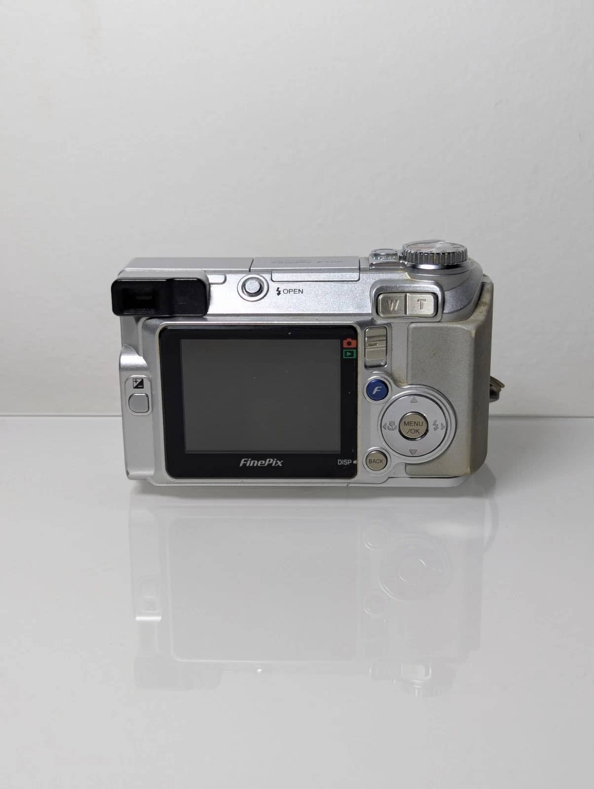 Fujifilm FinePix E500 Digital Cameras Silver Used - Very Good Body Only