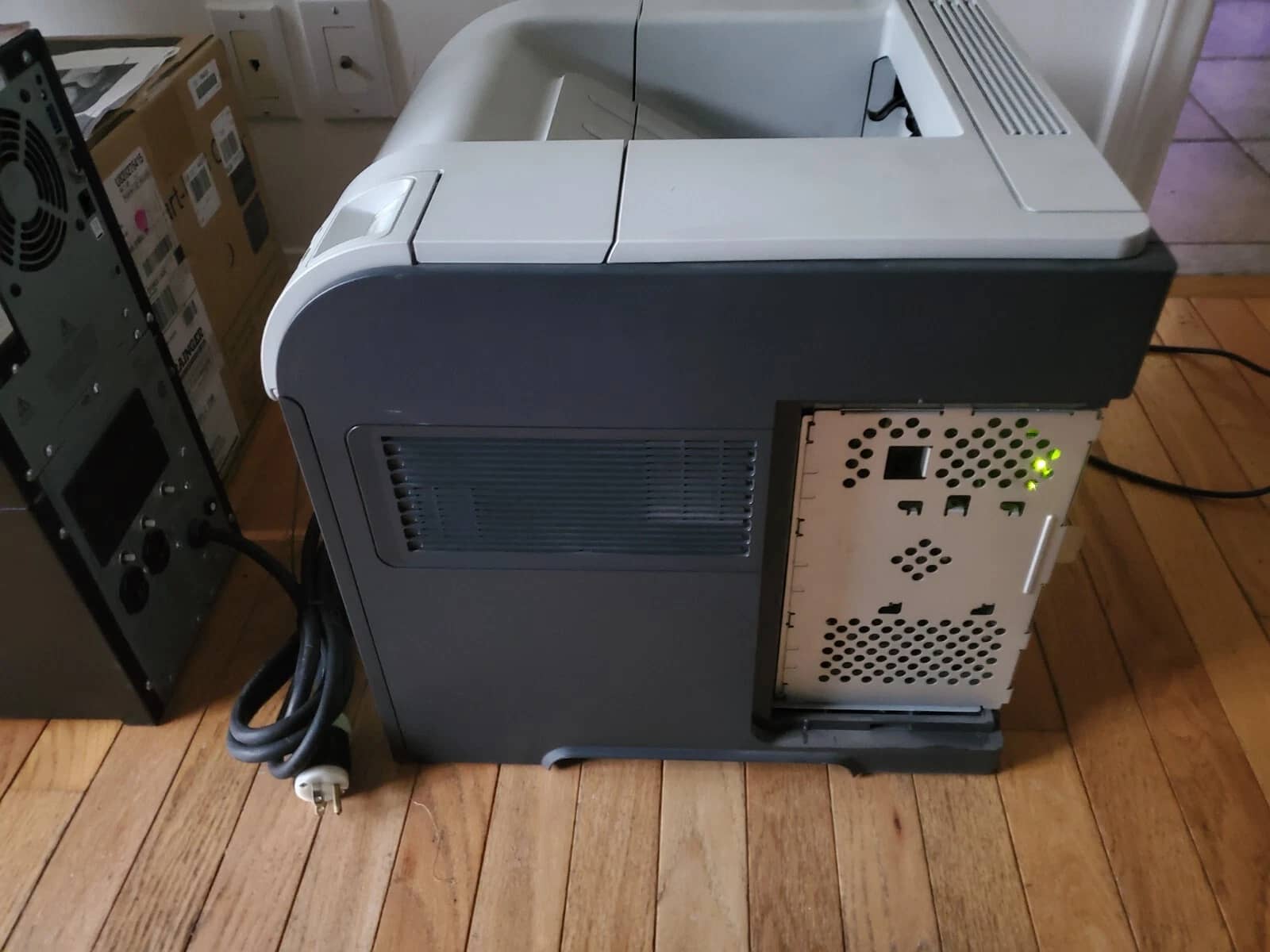 HP laserjet 600 M601 Printers Used - Good