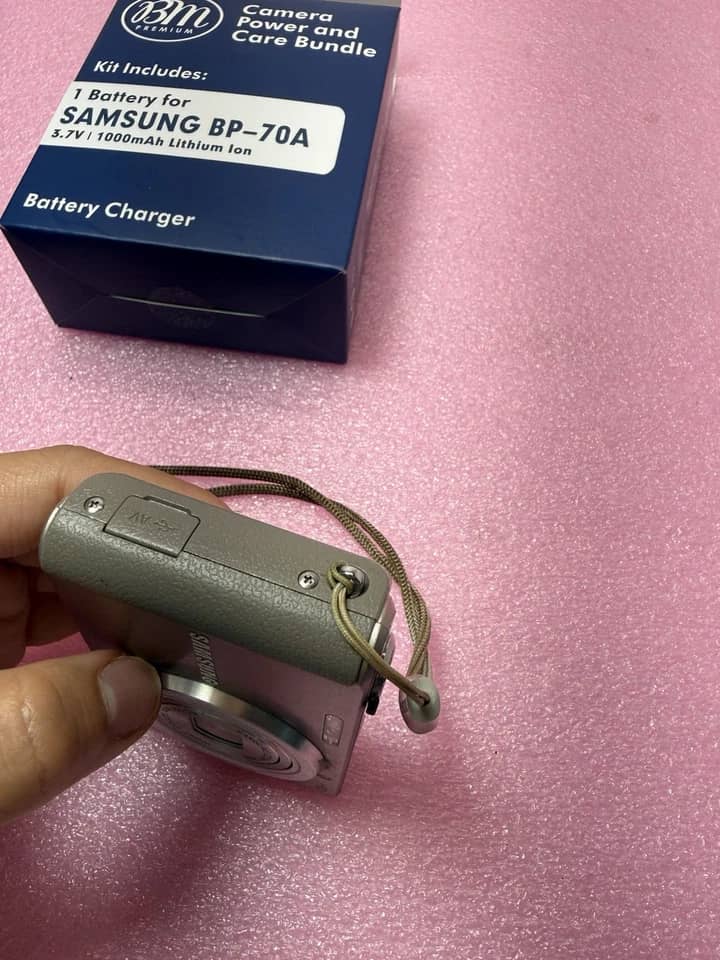 Samsung ST76 Digital Cameras Purple New Body Only
