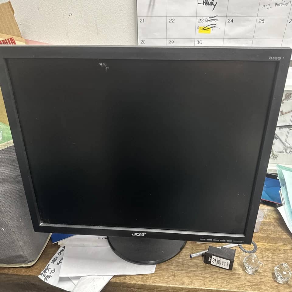 Acer B193 Monitors