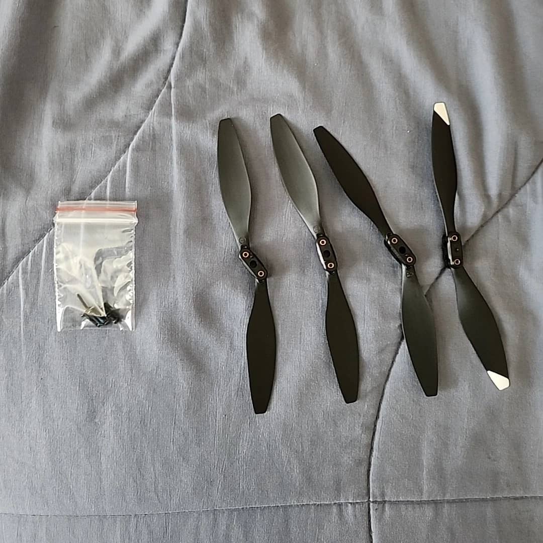 Yuneec Mantis Q Quadcopters & Multirotors For parts or not working