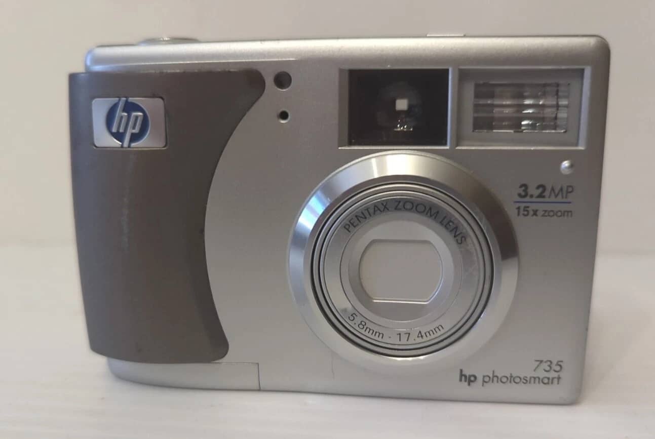 HP Photosmart 735 Digital Cameras Silver Used - Good Body Only