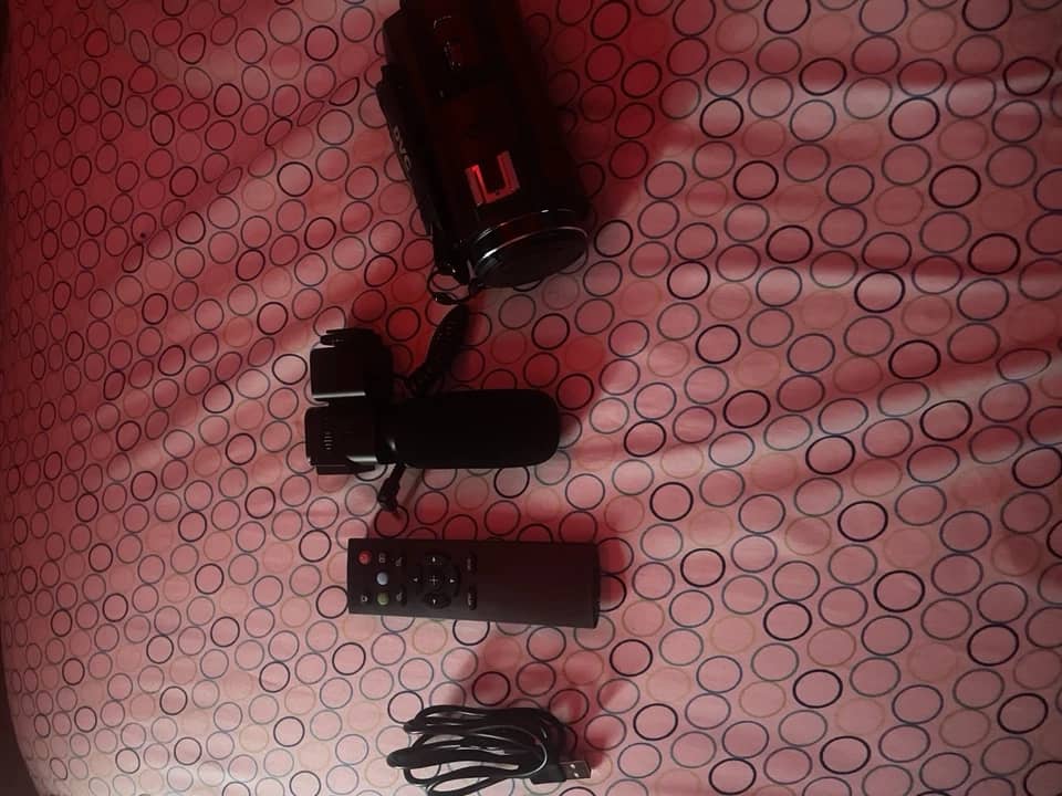 Minolta DiMAGE A1 Digital Cameras