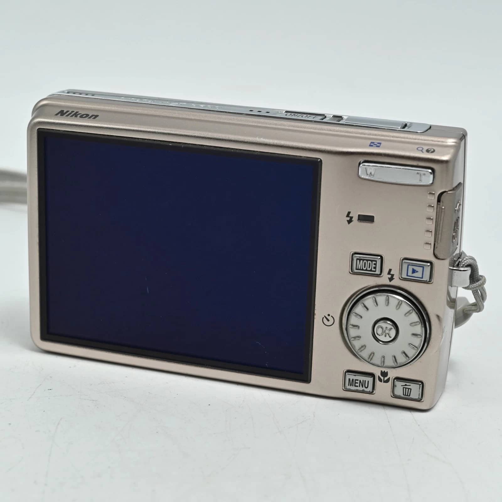 Nikon COOLPIX S600 Digital Cameras Black New Body Only