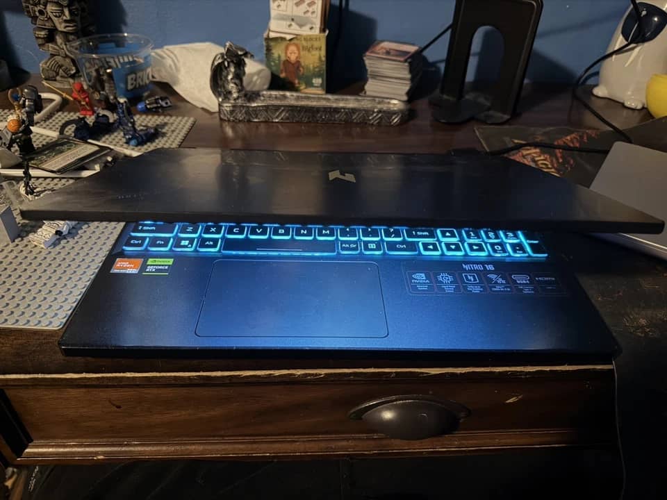 Acer Nitro 16 Computers