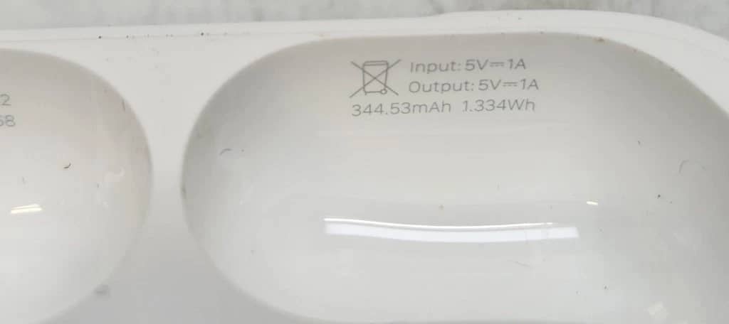 Apple AirPods Pro Headphones & Earbuds White New