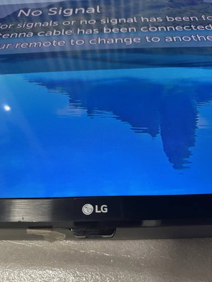 LG UQ7590PUB TVs