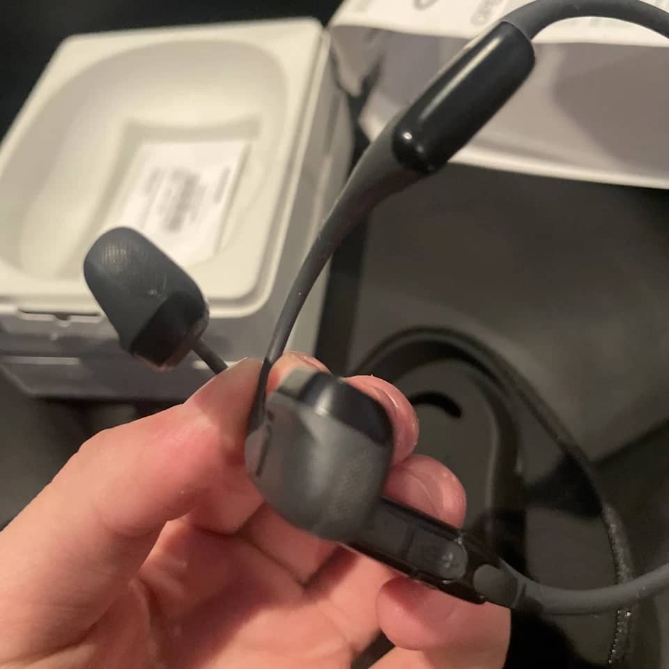 Shokz S820-ST-BK-US Headphones & Earbuds 