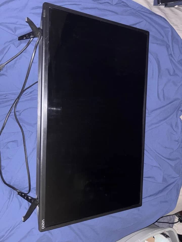 VIZIO D32f-J04 TVs
