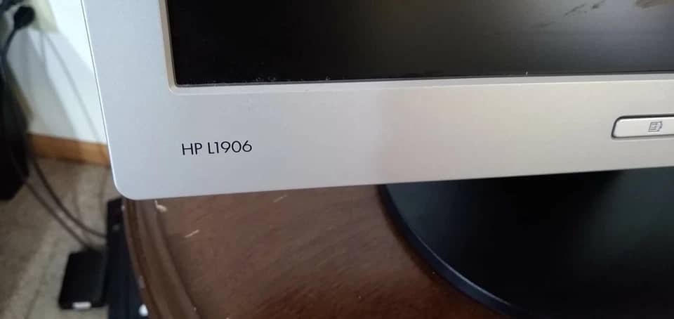 HP L1906 Monitors