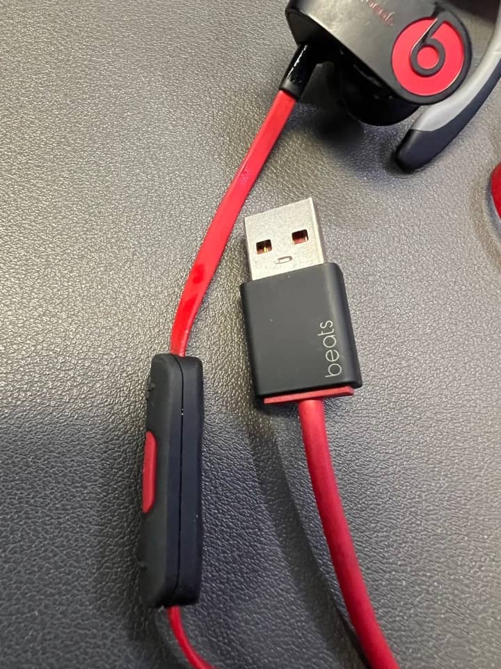 Beats Life Q30 Headphones & Earbuds 