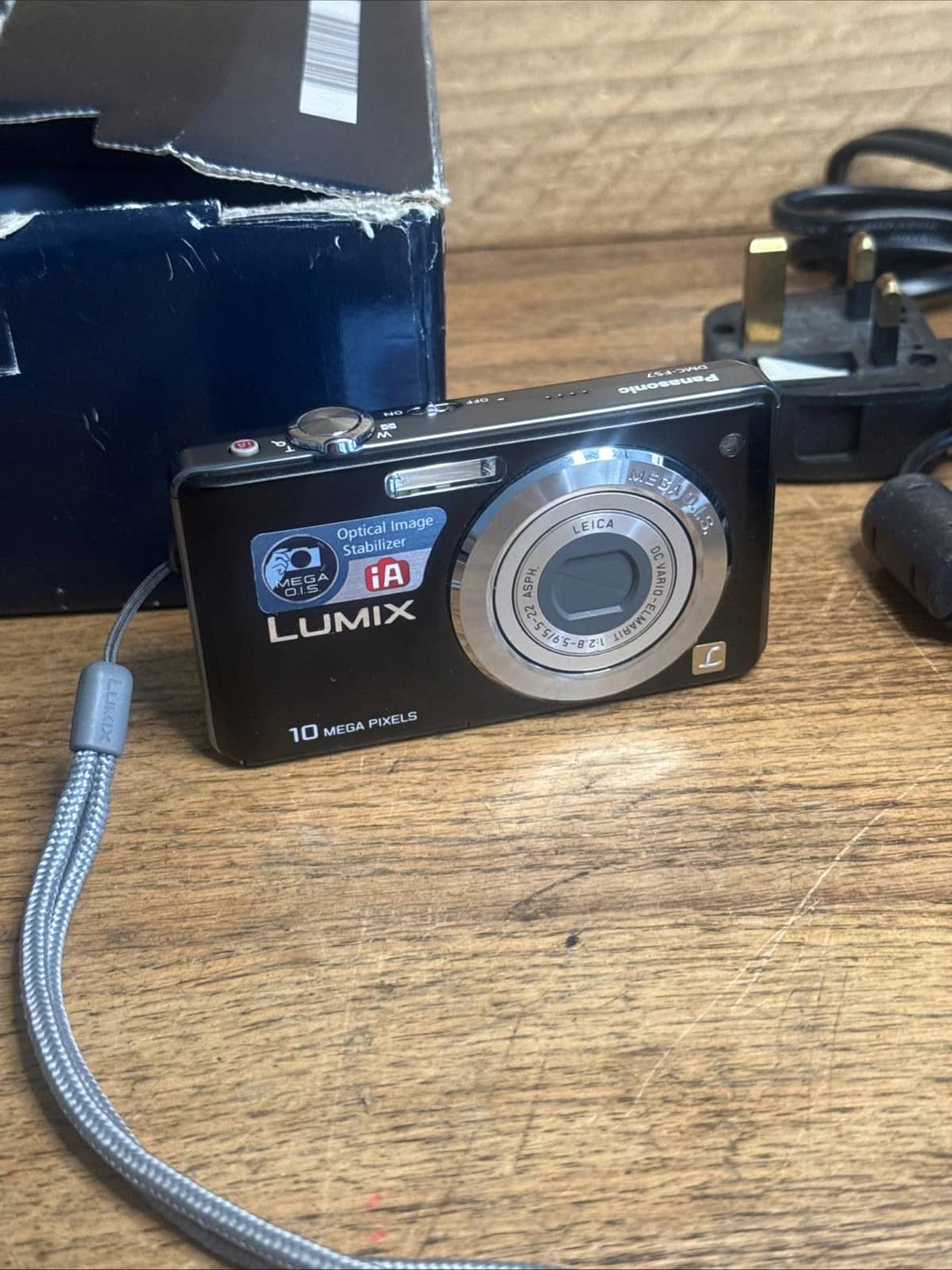 Panasonic fs7 Digital Cameras pink New Body Only