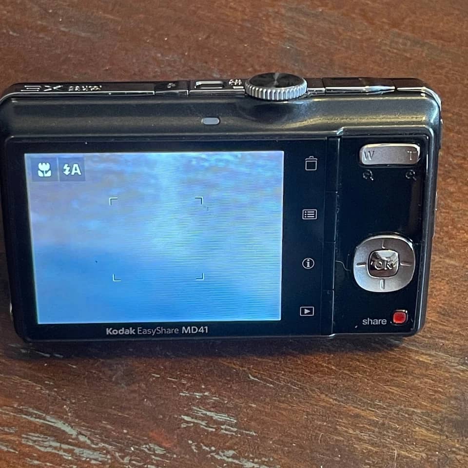 Kodak md41 Digital Cameras Black New Body Only