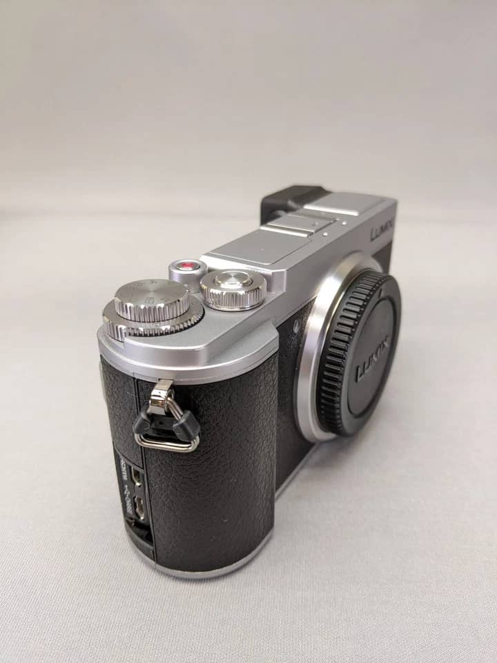 Panasonic LUMIX GX7 Digital Cameras Silver New w/ 14-42mm Kit