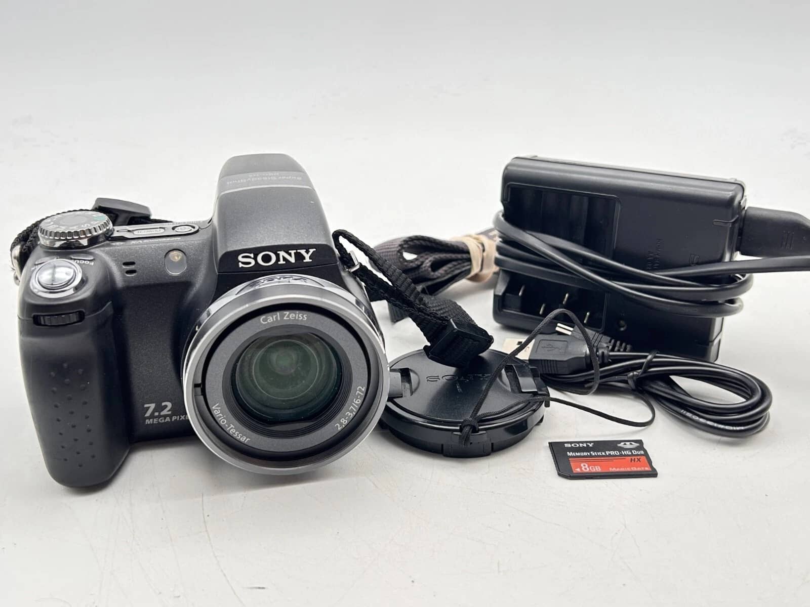 Sony Cyber-shot DSC H5 Digital Cameras Black New Body Only