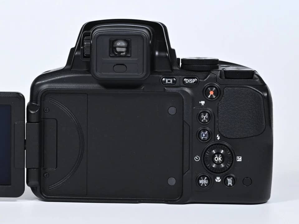 Nikon COOLPIX P900 Digital Cameras Black New Body Only