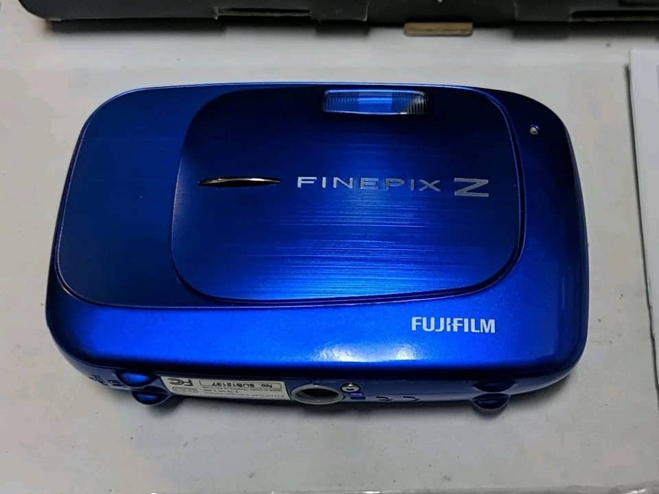 Fujifilm z37 Digital Cameras Blue New Body Only