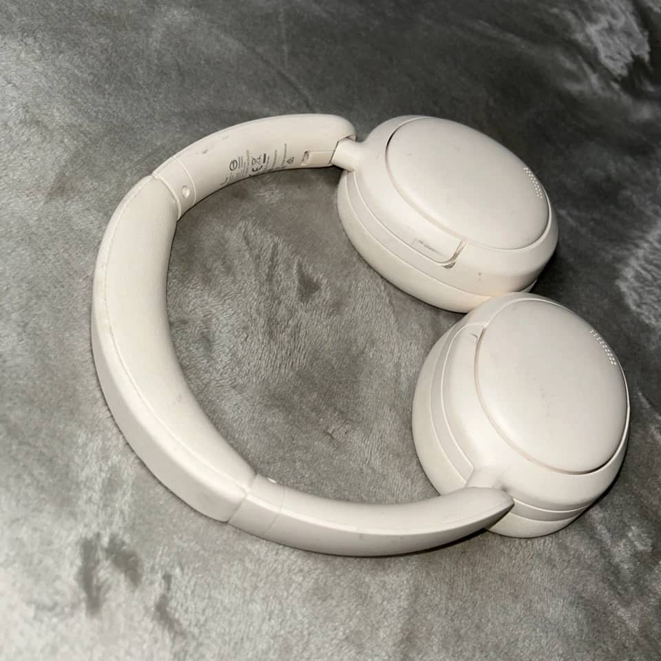 Edifier W800BT Pro Headphones & Earbuds Gray New