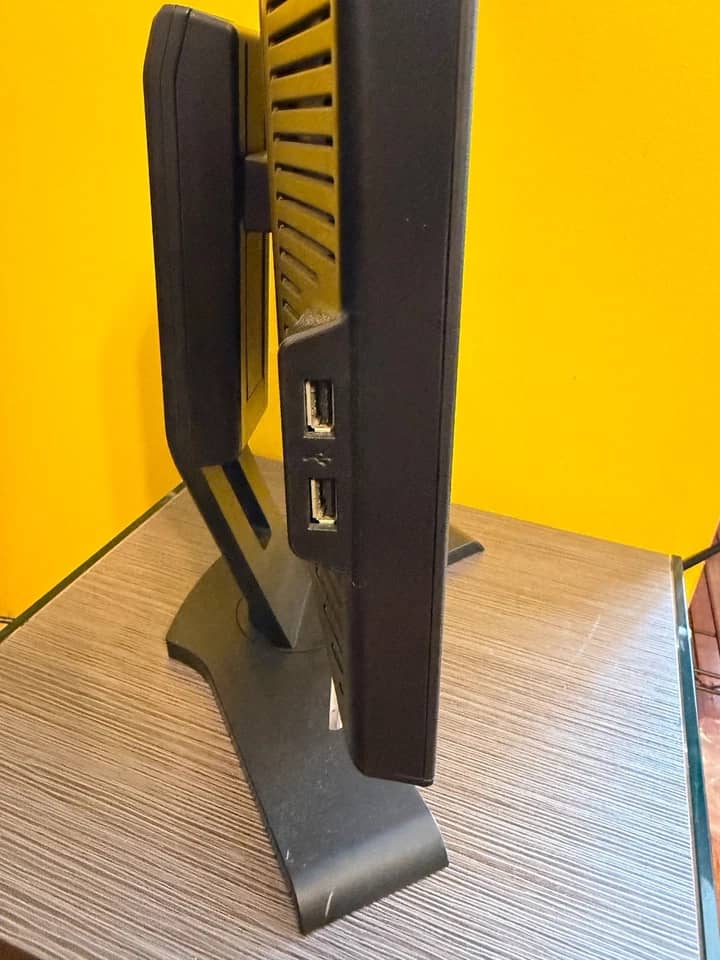Dell 1708FP Monitors
