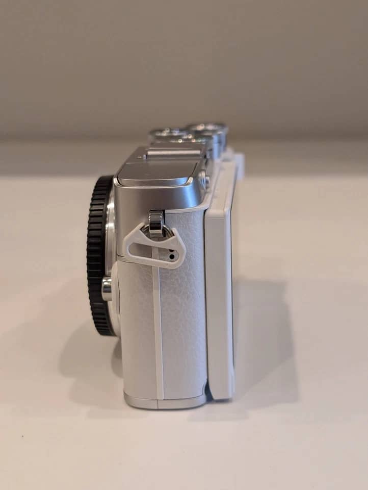 Olympus PEN E-P7 Digital Cameras Silver Used - Good Body Only