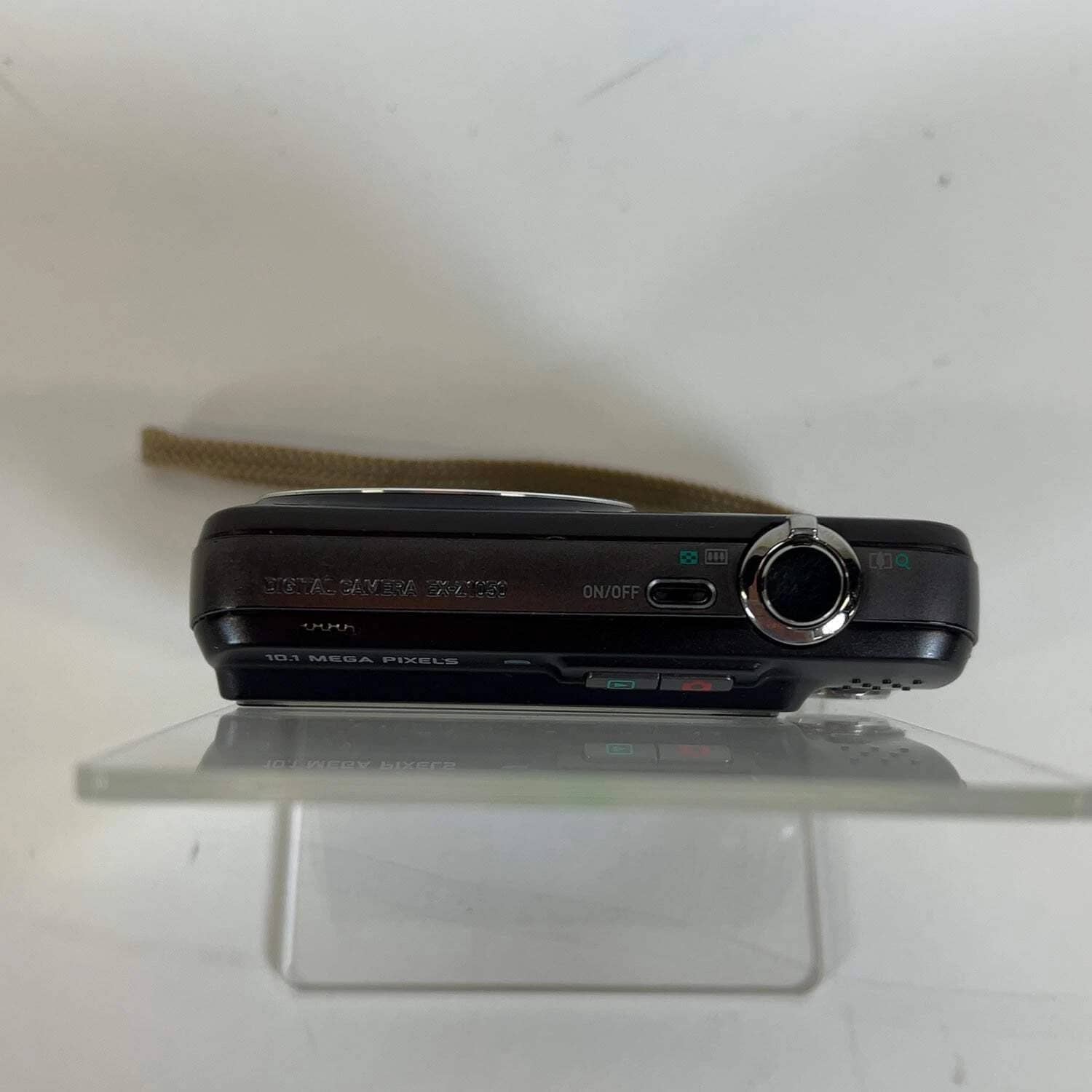 Casio Exilim EX-Z1050 Digital Cameras Black New Body Only