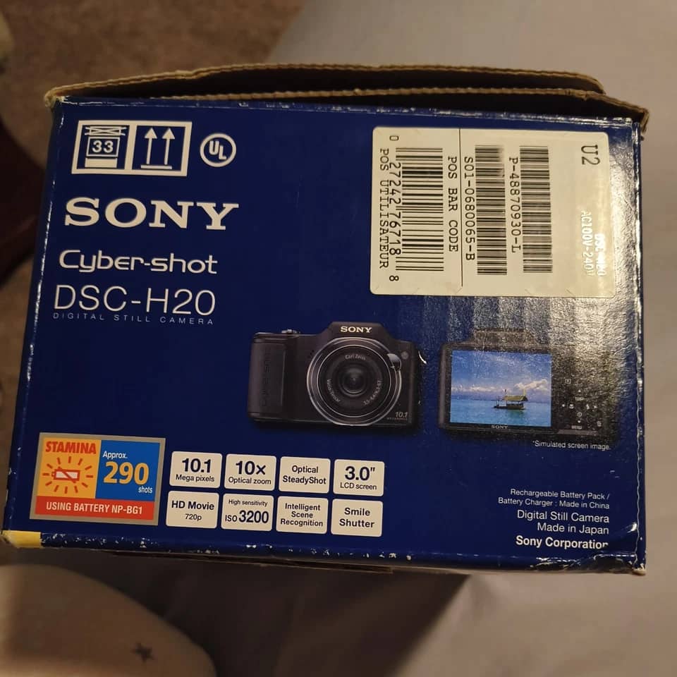 Sony Cyber-shot DSC-H20 Digital Cameras Black New Body Only
