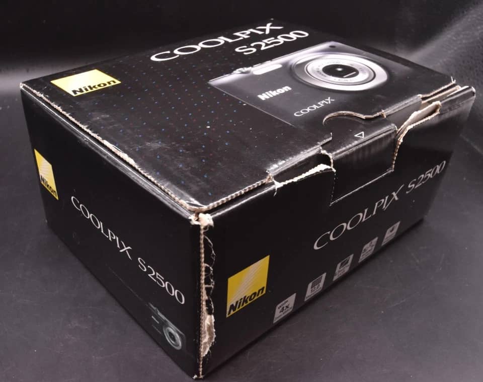 Nikon COOLPIX 2500 Digital Cameras Silver Used - Good Body Only
