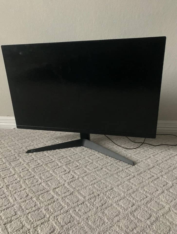 LG 27GQ40W Monitors
