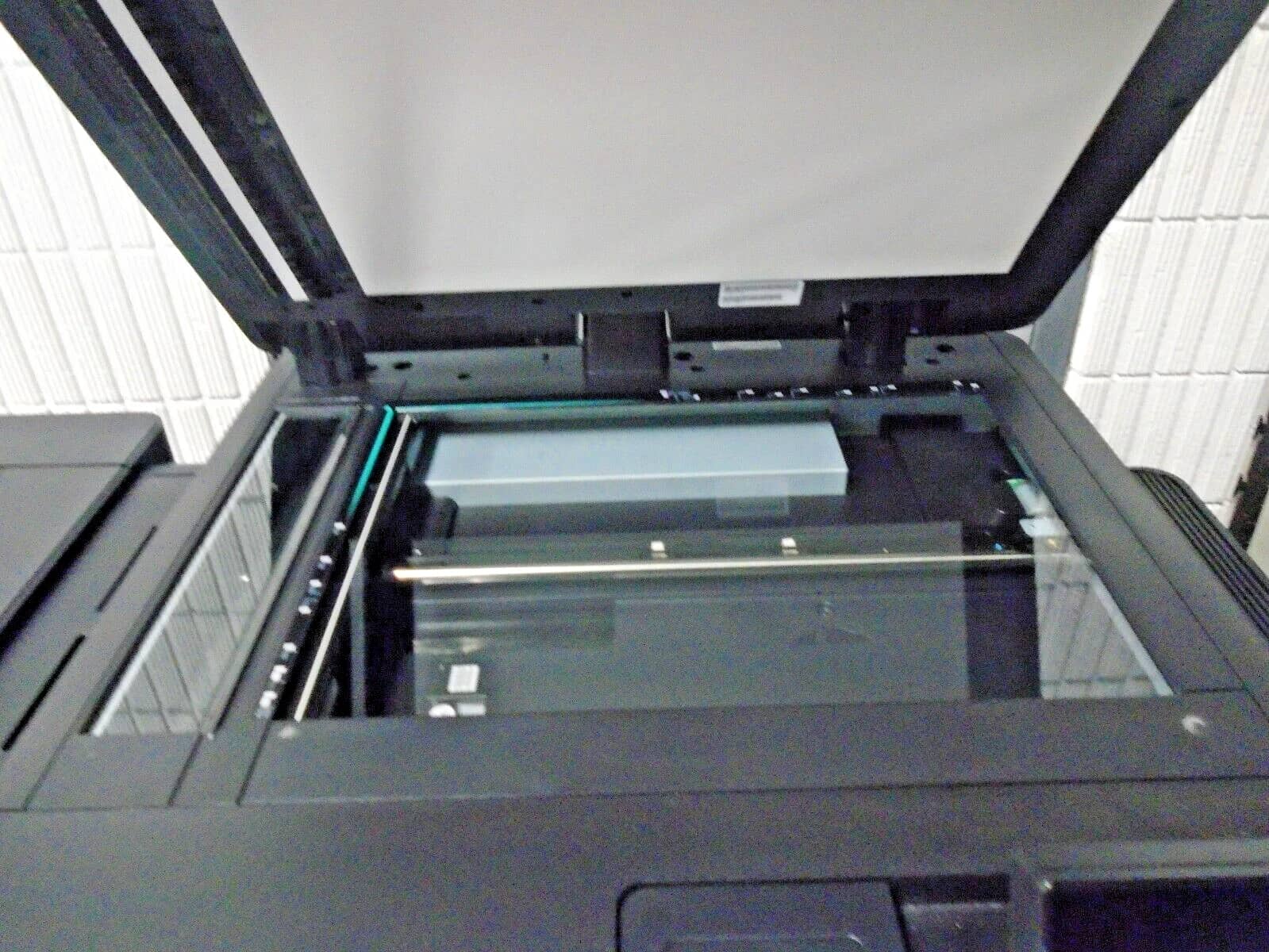 HP LaserJet Enterprise flow MFP M830 Printers Used - Good