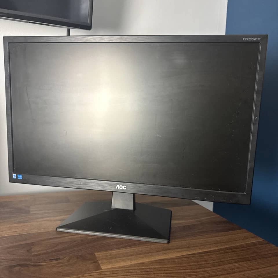 AOC E242 Monitors