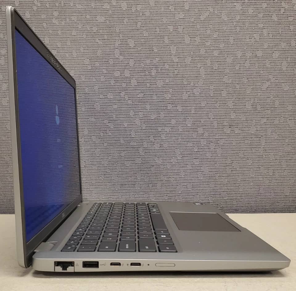 Dell Precision 3490 Computers