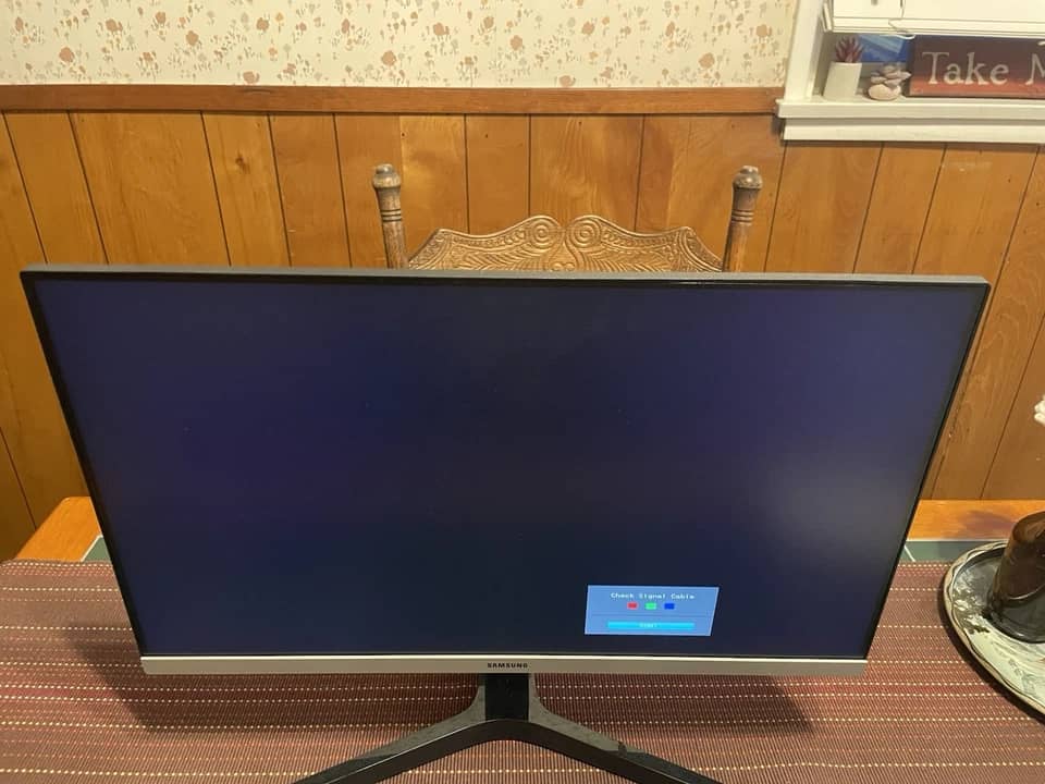 Samsung SR650 Monitors