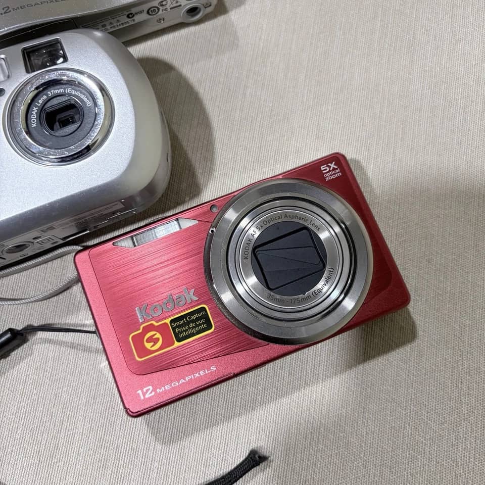 Kodak EasyShare C300 Digital Cameras Silver New Body Only