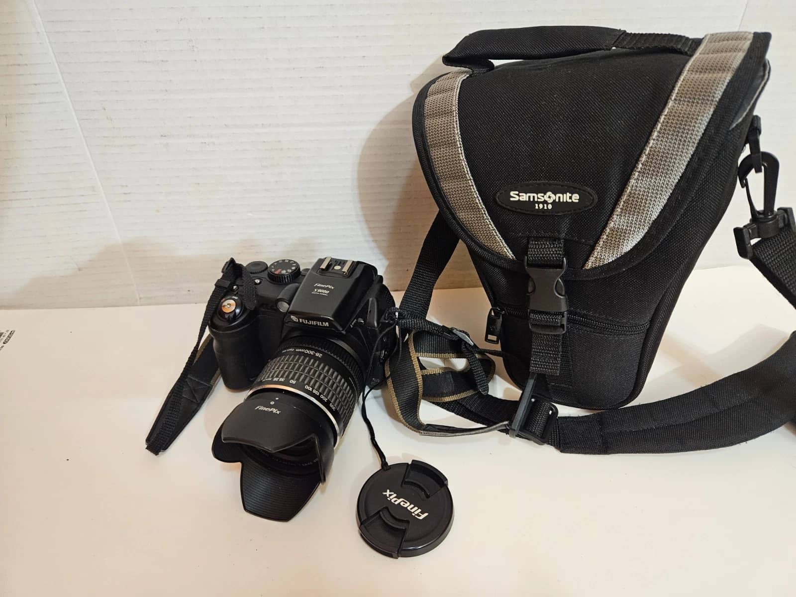 Fujifilm s9000 Digital Cameras Black New Body Only
