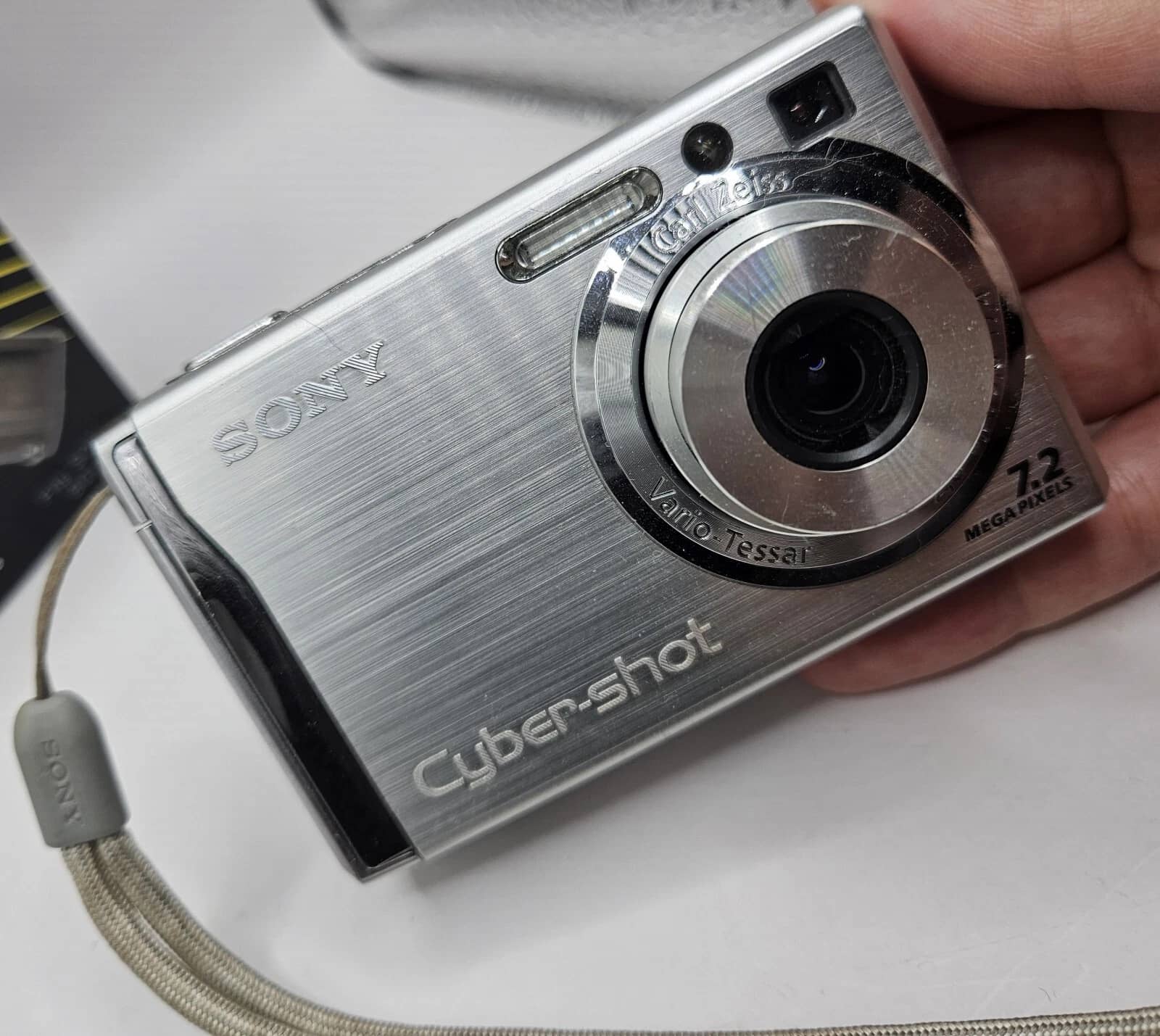 Sony Cyber-shot DSC-W80 Digital Cameras Silver New Body Only
