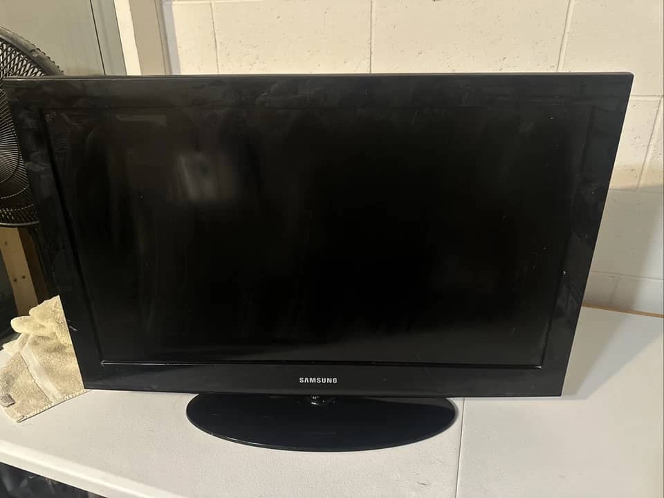 Samsung H4500 TVs