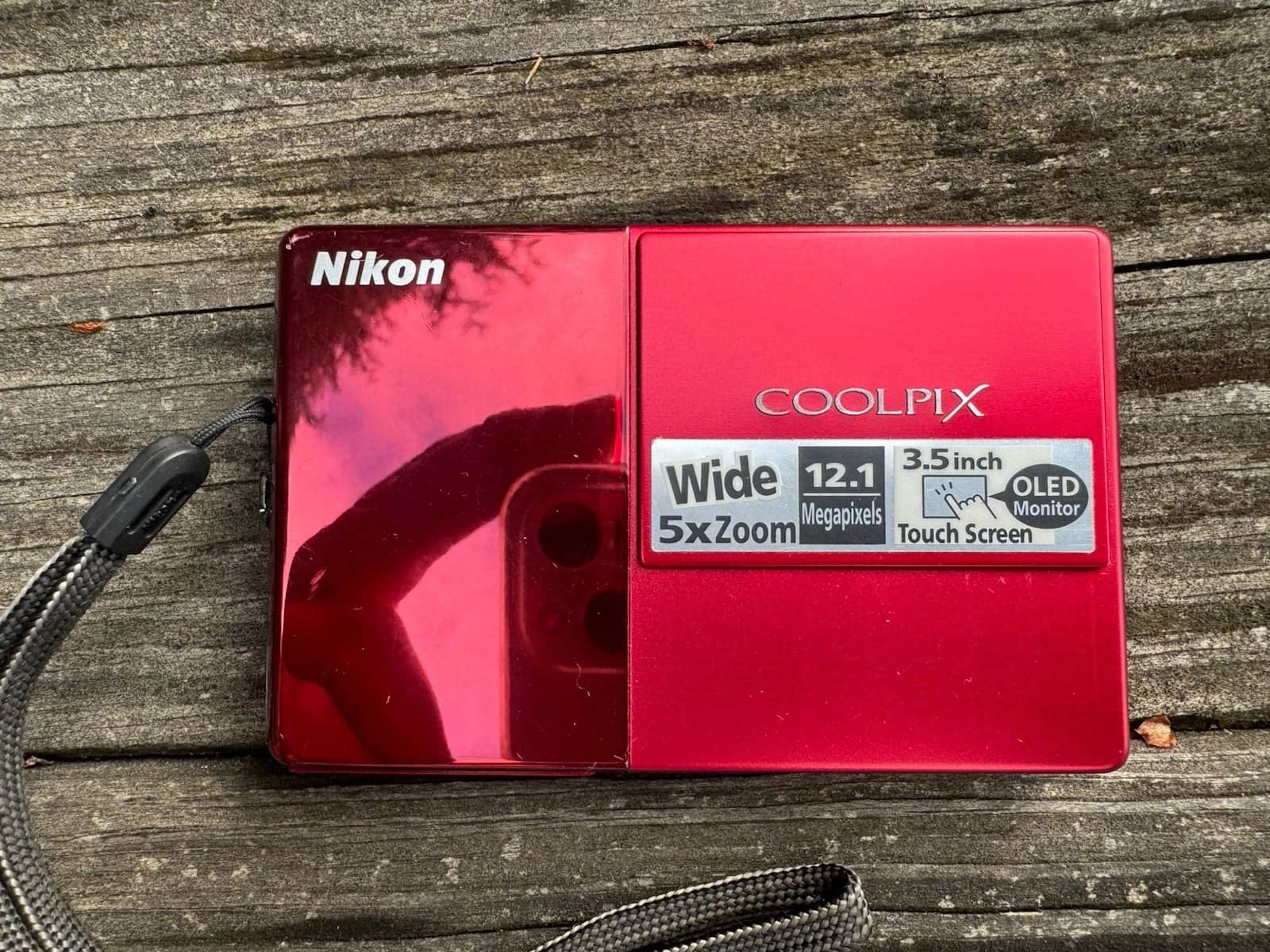 Nikon COOLPIX s70 Digital Cameras Red Used - Good Body Only