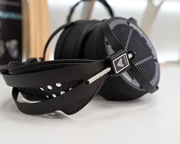 Audeze LCD-2 Classic Headphones & Earbuds Black New