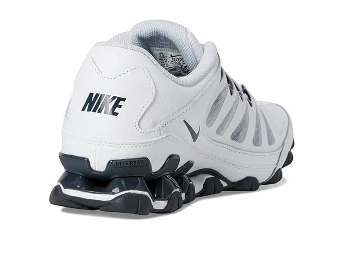 Nike Reax 8 Sneaker Black New