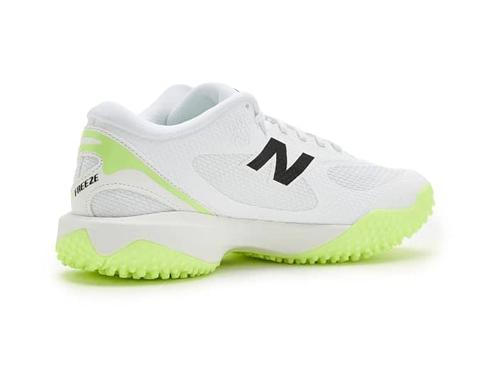 New Balance FreezeLX v5 Sneaker White Full Size Run