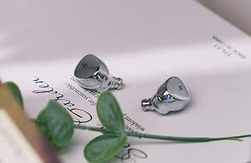 Linsoul SIMGOT EA500 Headphones & Earbuds Silver New