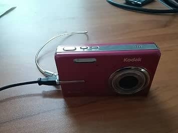 Kodak EasyShare M893IS Digital Cameras Red New Body Only